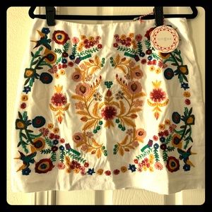 Embroidered skirt